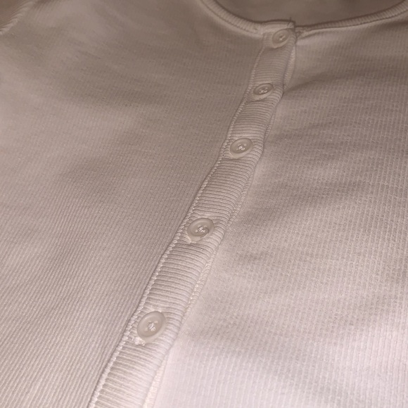 ✨SALE 2/$15✨ZARA | Ribbed cropped cardigan - Picture 5 of 7